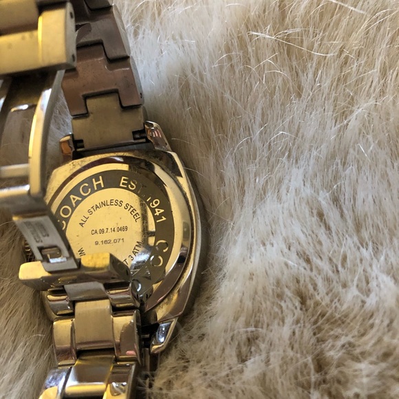 Coach Round Faced Watch - Picture 3 of 3